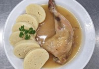 Kure-a-la-bazant-bramborovy-knedlik