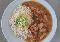 Veprove-nudlicky-na-paprikach-dusena-ryze