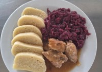 Veprove-vypecky-dusene-cervene-zeli-bramborovy-knedlik